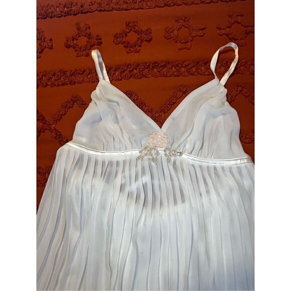 White mini spaghetti straps, panty, brand, new with tags, sexy Teddy nightie. Sz - Picture 14 of 16